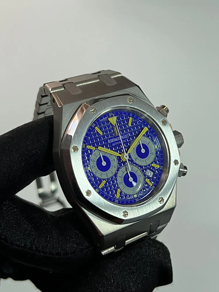 Audemars Piguet City Of Sails Royal Oak Limited Edition 300 pcs with Extract from Archives